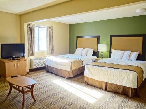 Extended Stay America Philadelphia Airport Bartram Ave — Guest room