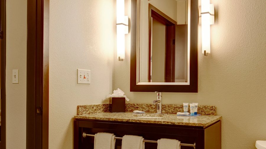Extended Stay America Philadelphia King of Prussia — Bathroom