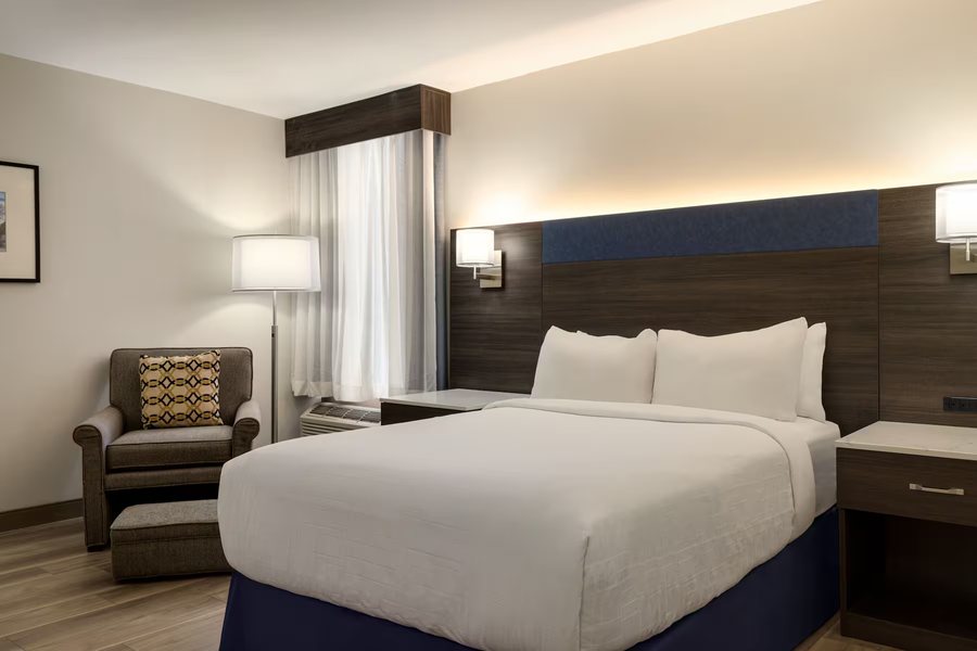 Extended Stay America Phoenix Airport Tempe — Guest room