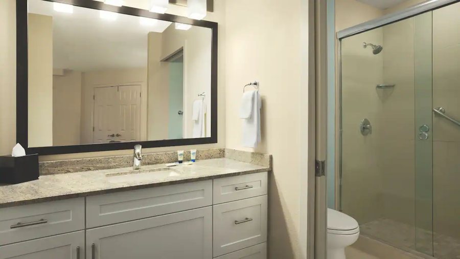 Extended Stay America Pleasanton Chabot Dr — Bathroom