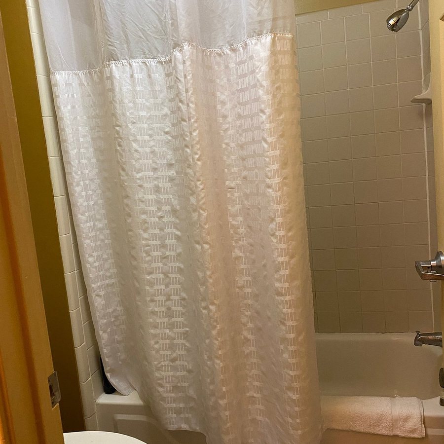 Extended Stay America Raleigh RTP 4919 Miami Blvd — Bathroom