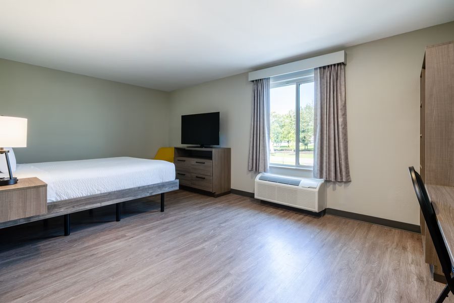 Extended Stay America Savannah Pooler — Guest room