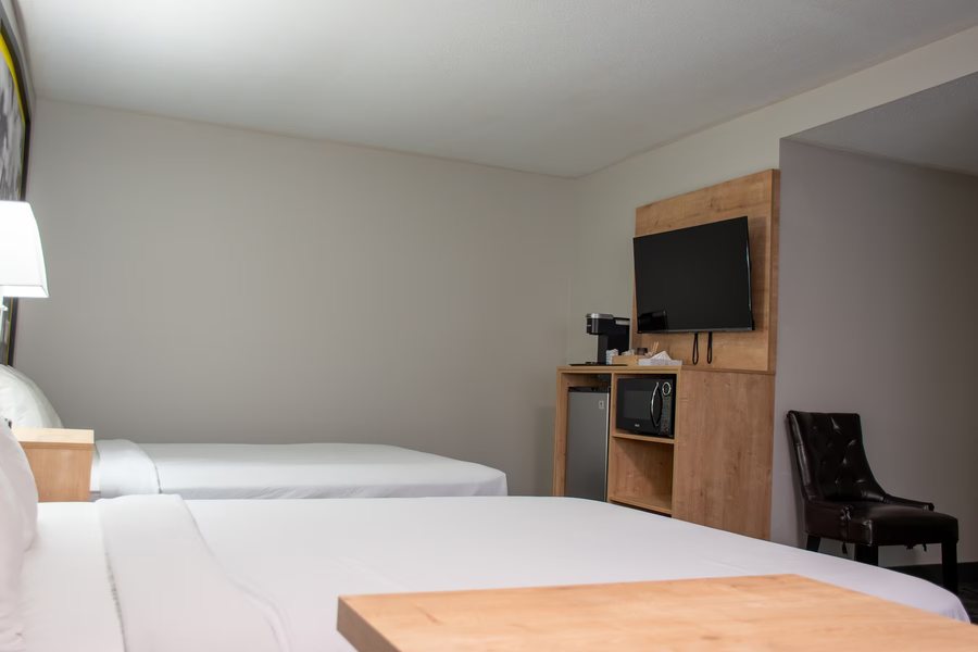 Extended Stay America Select Suites Clearwater — Guest room