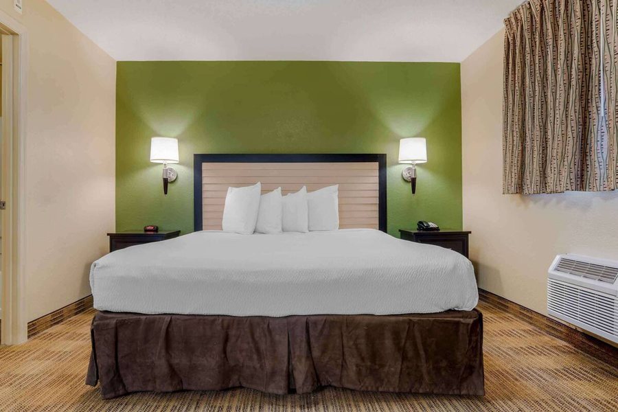 Extended Stay America Select Suites Destin US 98 Emerald Coast Pkwy — Guest room