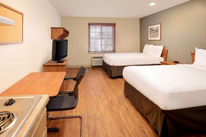Extended Stay America Select Suites Fayetteville — Guest room