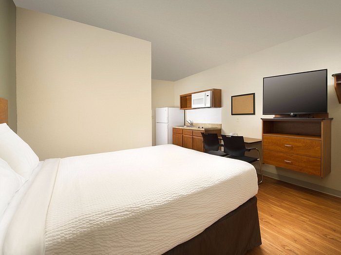 Extended Stay America Select Suites Lubbock West — Guest room