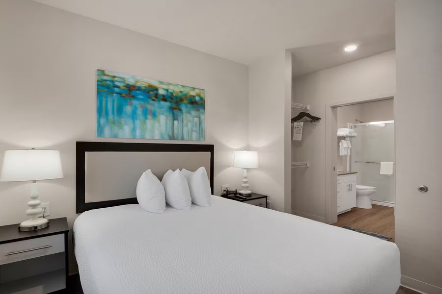 Extended Stay America Select Suites Raleigh RTP 4610 Miami Blvd — Guest room