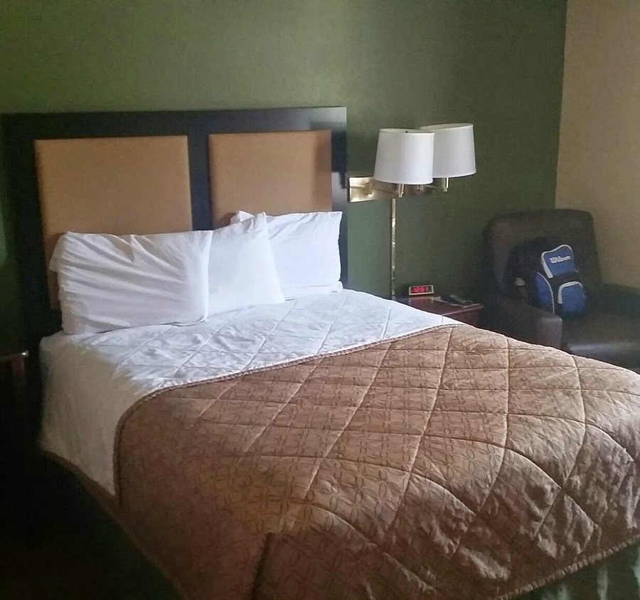 Extended Stay America Temecula Wine Country — Guest room