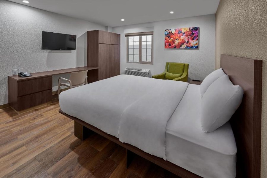 Extended Suites Cancun Cumbres — Guest room