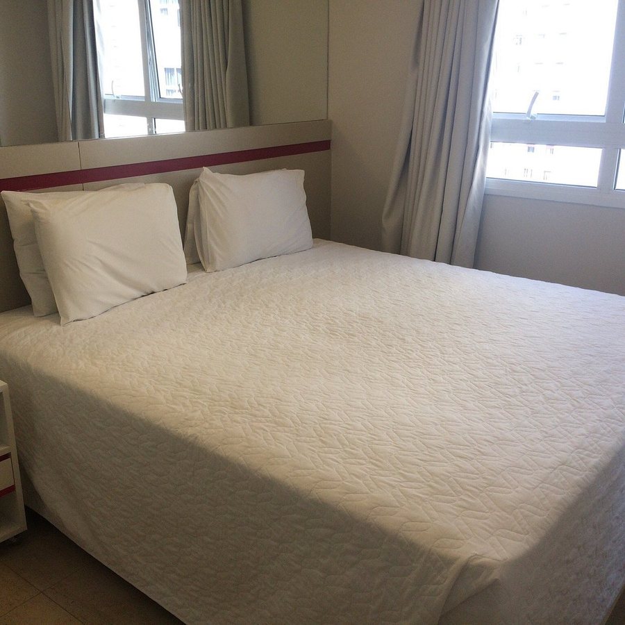 Ez Hotel — Guest room