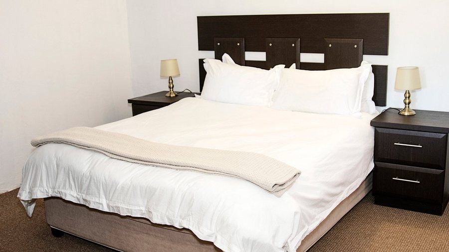 Ezulwini Berg Resort — Guest room