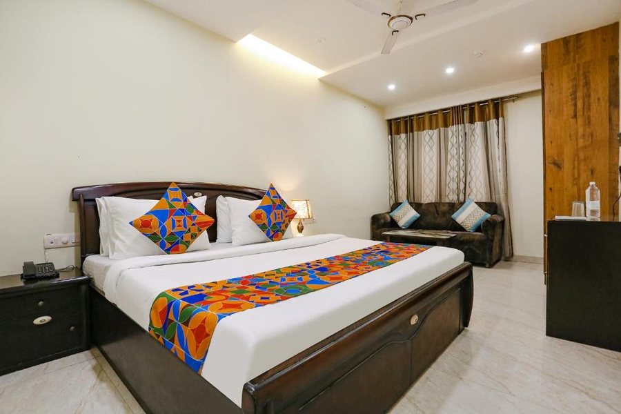 FabHotel Aashraye — Guest room