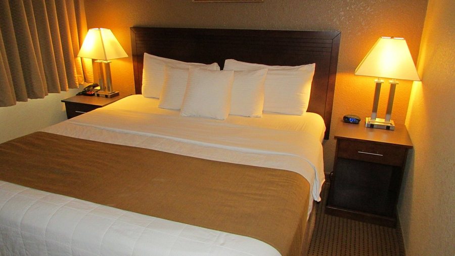 Fairbridge Inn Suites Leavenworth — Guest room