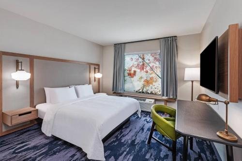 Fairfield by Marriott Inn Suites Aberdeen SD — Guest room