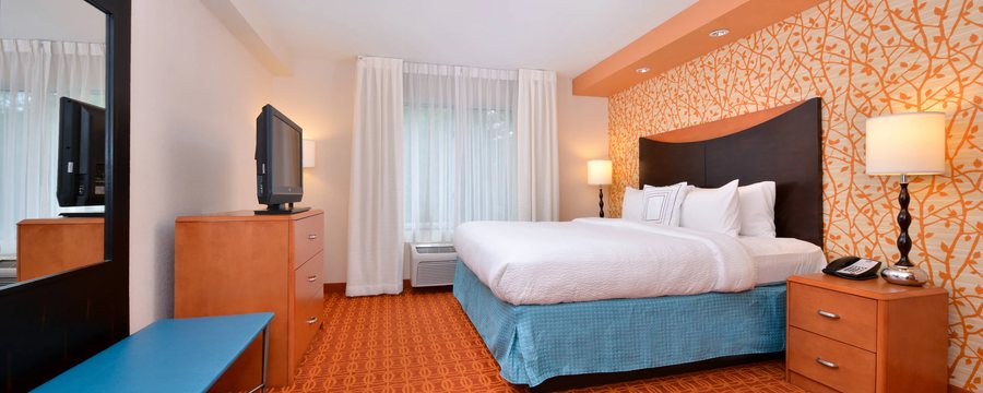 Fairfield by Marriott Inn Suites Asheboro — Guest room
