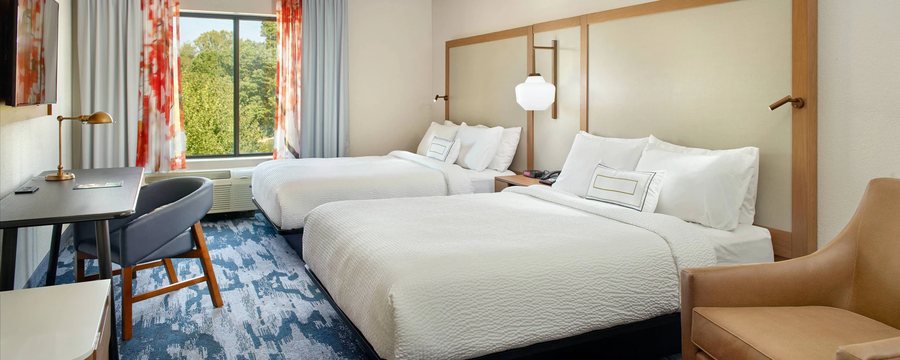 Fairfield by Marriott Inn Suites Asheville Outlets — Guest room