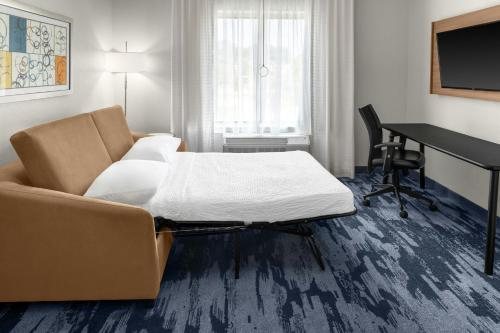 Fairfield by Marriott Inn Suites Atlanta Acworth — Guest room