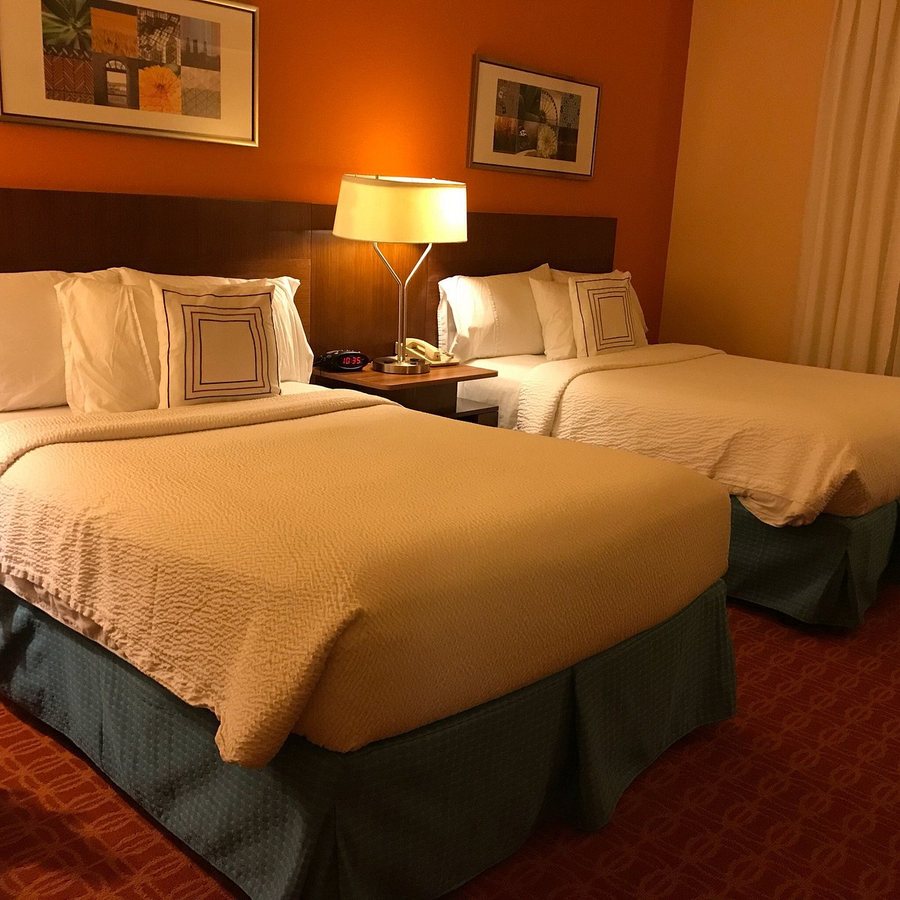 Fairfield by Marriott Inn Suites Austin Northwest The Domain Area — Guest room