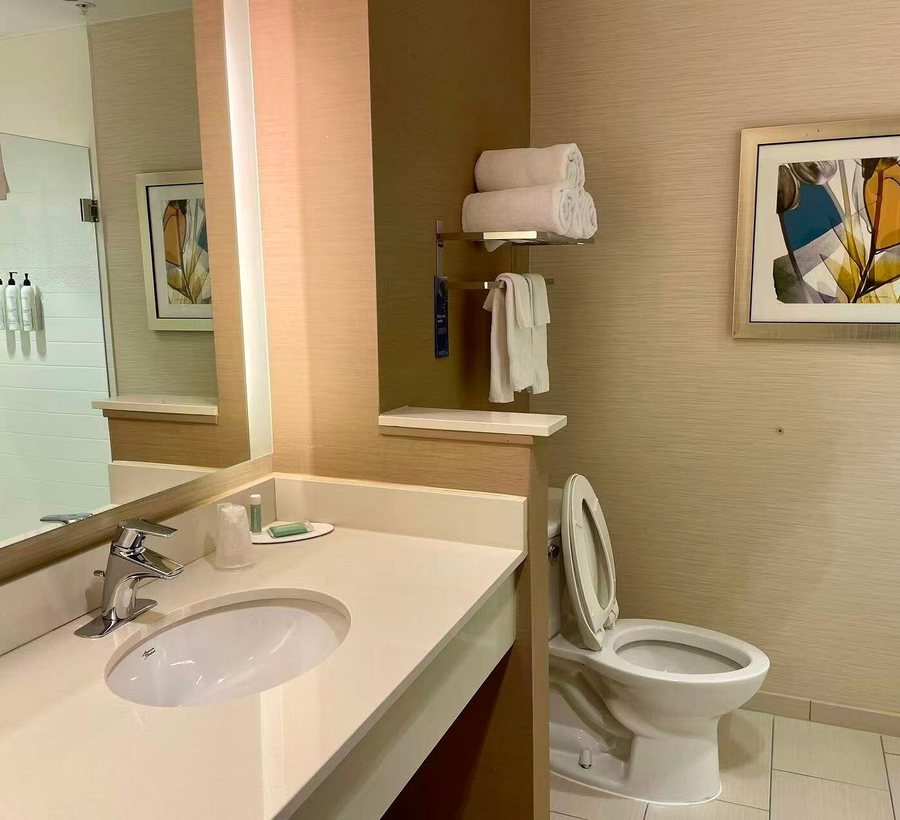 Fairfield by Marriott Inn Suites Bartlesville — Bathroom