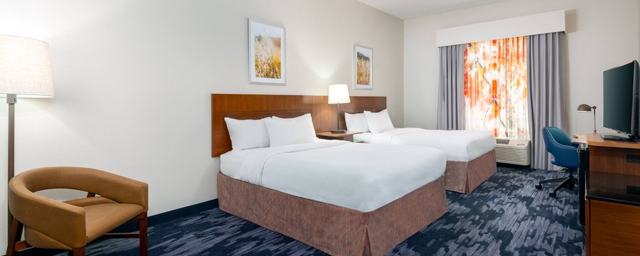 Fairfield by Marriott Inn Suites Clearwater — Guest room