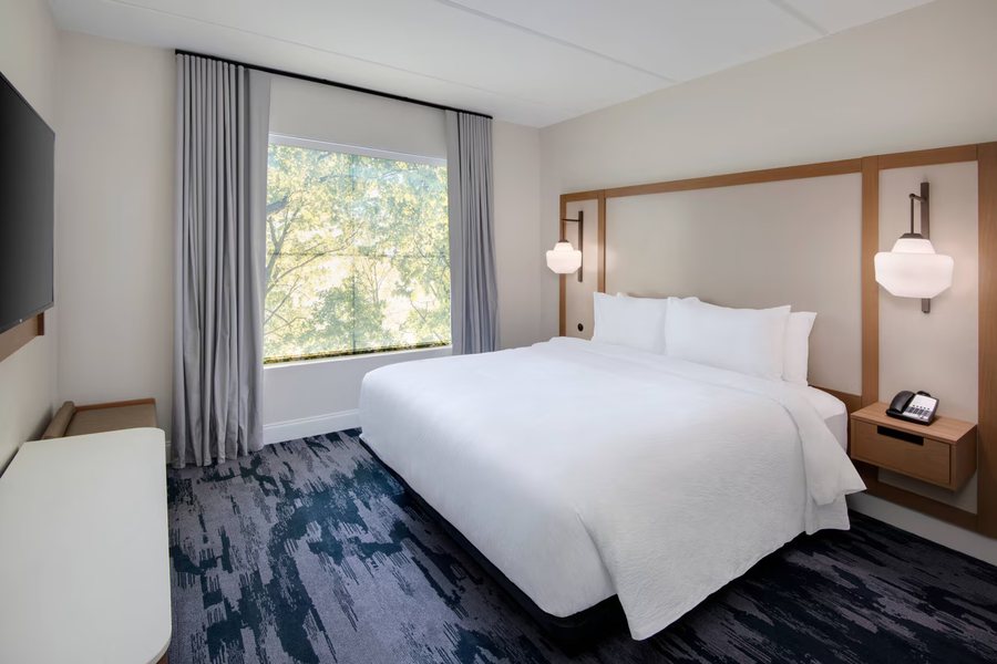 Fairfield by Marriott Inn Suites Columbia — Guest room