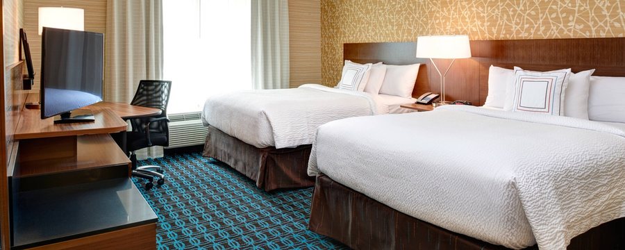 Fairfield by Marriott Inn Suites Detroit Troy — Guest room
