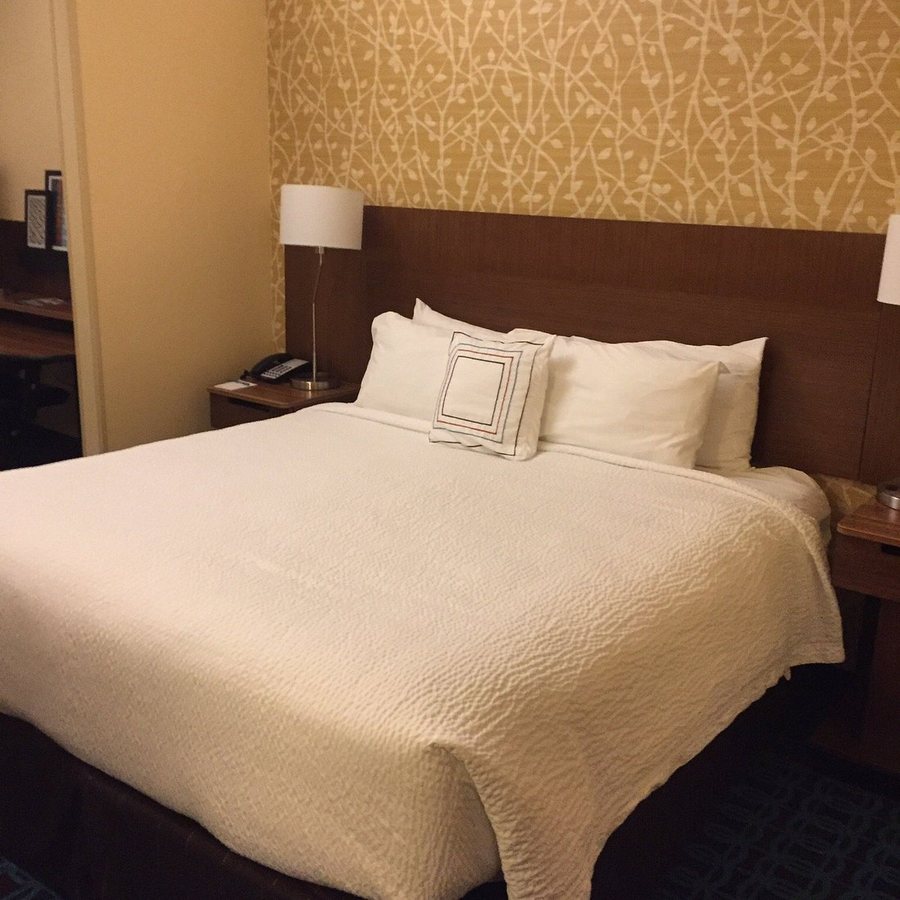Fairfield by Marriott Inn Suites Fort Worth South Burleson — Guest room