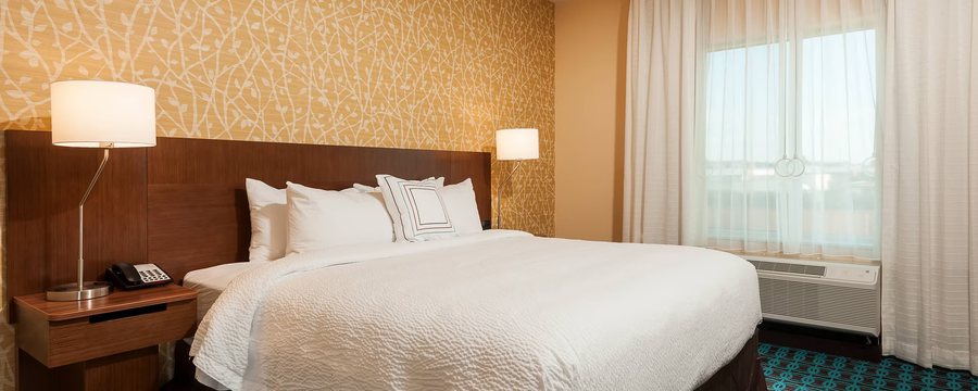 Fairfield by Marriott Inn Suites Houston Northwest Willowbrook — Guest room