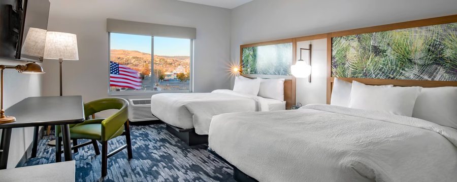 Fairfield by Marriott Inn Suites Klamath Falls — Guest room