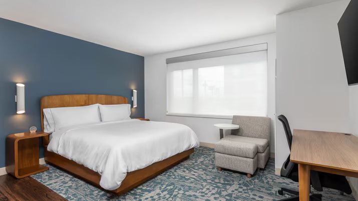 Fairfield by Marriott Inn Suites Knoxville East — Guest room