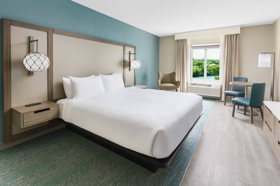 Fairfield by Marriott Inn Suites Marathon Florida Keys — Guest room