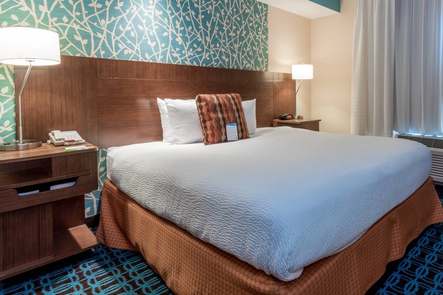 Fairfield by Marriott Inn Suites Montgomery Airport South — Guest room