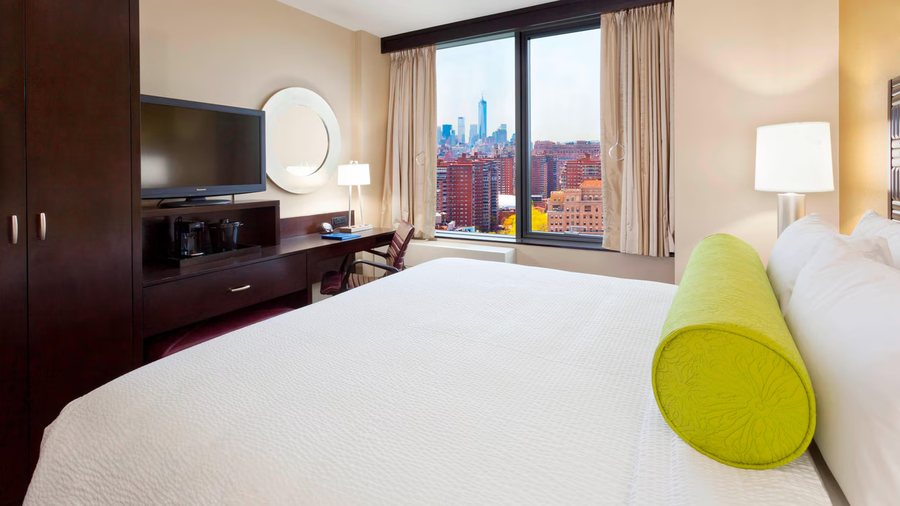 Fairfield by Marriott Inn Suites New York Midtown Manhattan Penn Station — Guest room