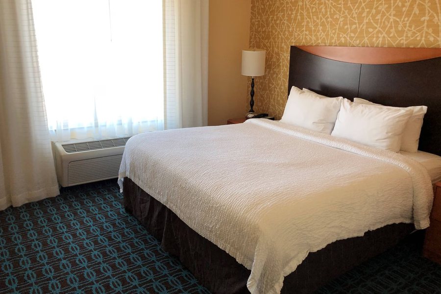 Fairfield by Marriott Inn Suites Oklahoma City Airport — Guest room