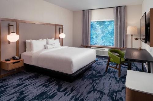 Fairfield by Marriott Inn Suites Pensacola Pine Forest — Guest room