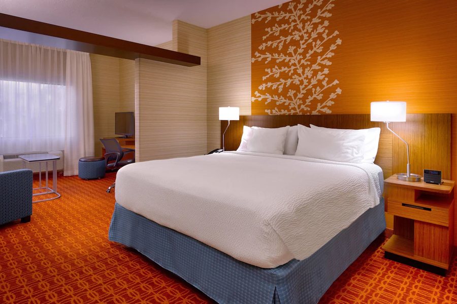 Fairfield by Marriott Inn Suites Salt Lake City Downtown — Guest room