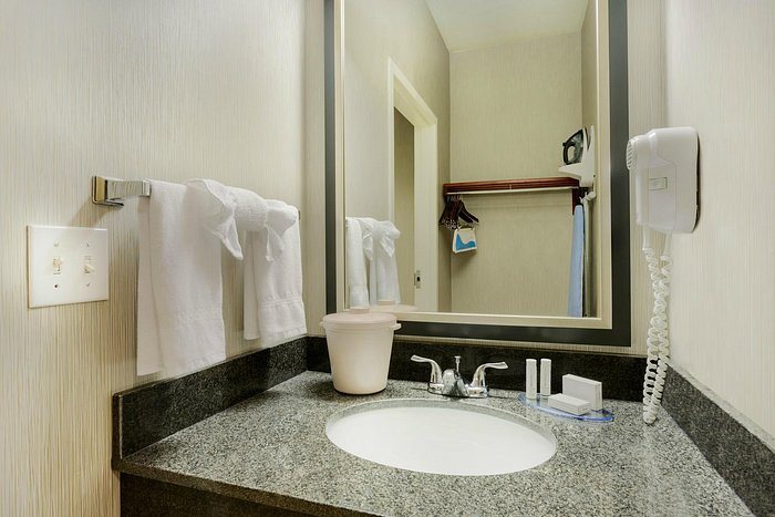 Fairfield by Marriott Inn Suites Salt Lake City Midvale — Bathroom