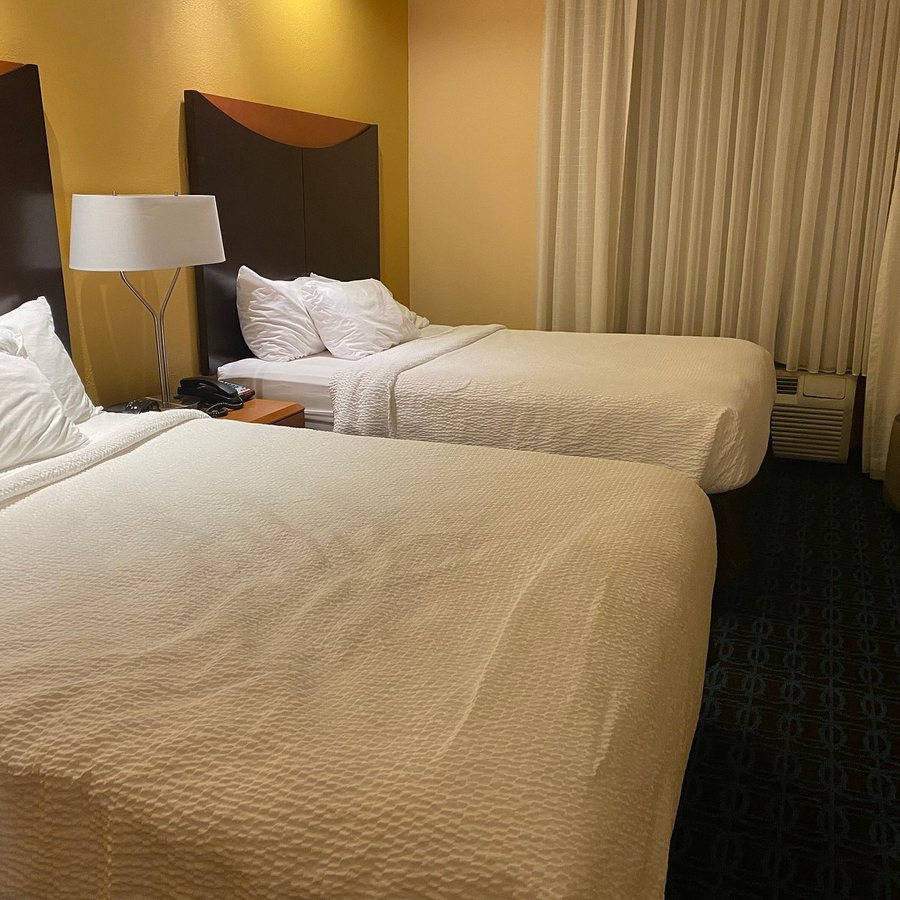 Fairfield by Marriott Inn Suites Sevierville Kodak — Guest room