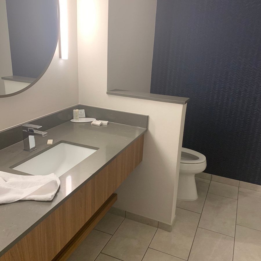 Fairfield by Marriott Inn Suites St Augustine I 95 — Bathroom
