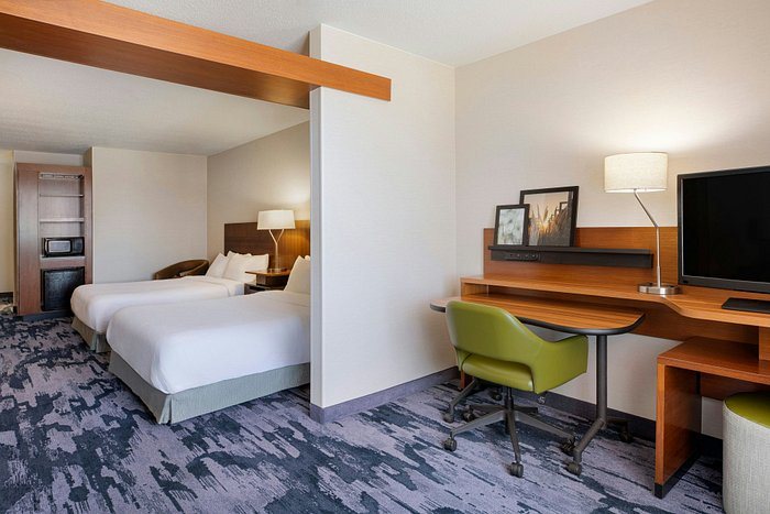 Fairfield by Marriott Inn Suites St Louis West Wentzville — Guest room