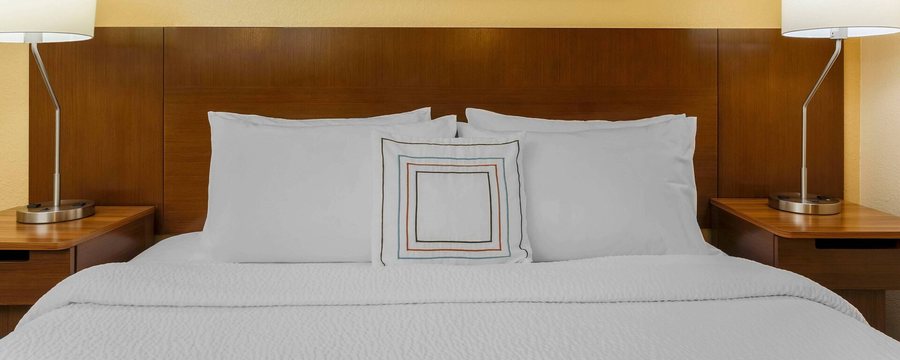 Fairfield by Marriott Inn Suites Tampa Brandon — Guest room