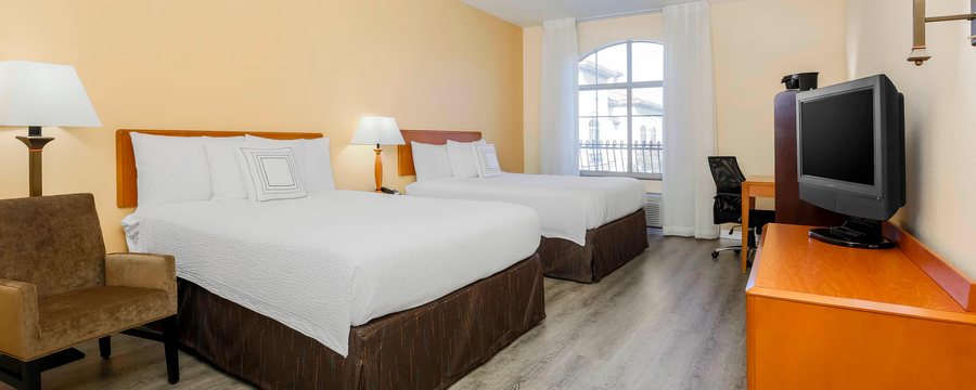 Fairfield by Marriott Inn Suites Temecula — Guest room