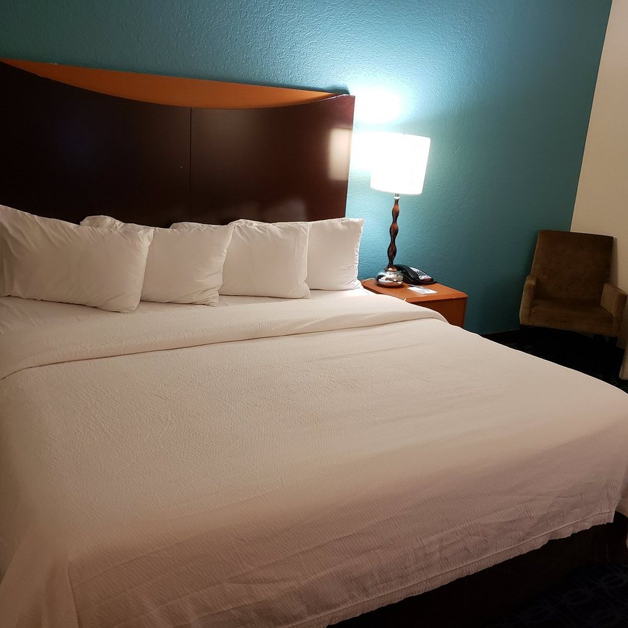 Fairfield by Marriott Inn Suites Titusville Kennedy Space Center — Guest room
