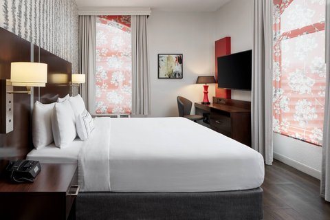 Fairfield by Marriott Inn Suites Washington DC Downtown — Guest room