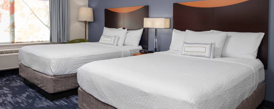 Fairfield by Marriott Inn Suites Wichita Downtown — Guest room