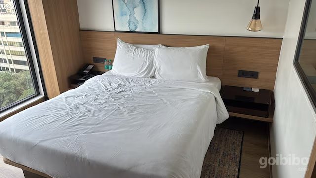 Fairfield By Marriott Mumbai International Airport — Guest room