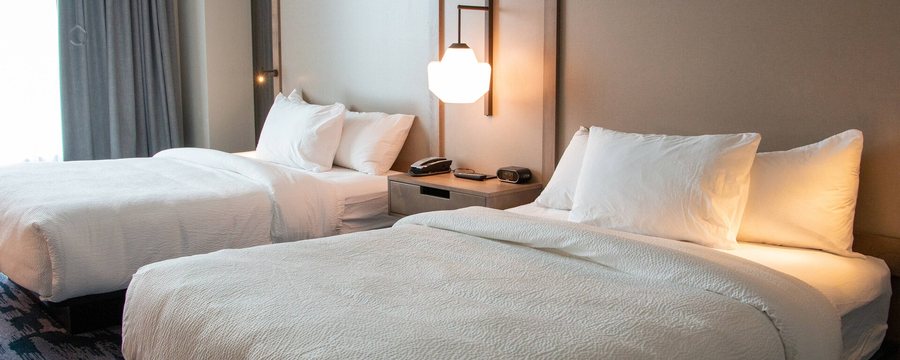 Fairfield Inn And Suites By Marriott Davenport Quad Cities — Guest room