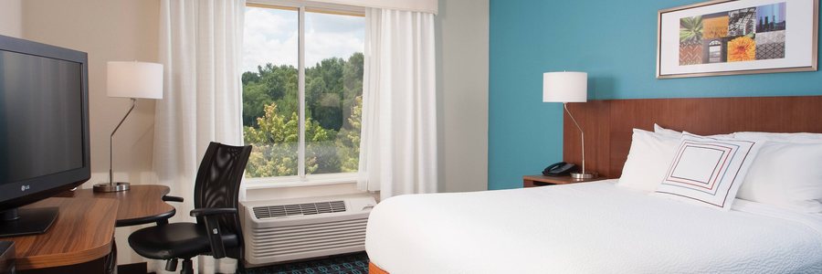 Fairfield Inn Greenville Spartanburg Airport — Guest room