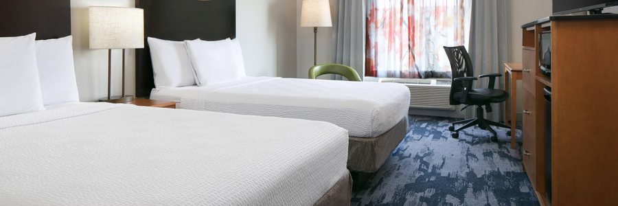 Fairfield Inn Manhattan — Guest room