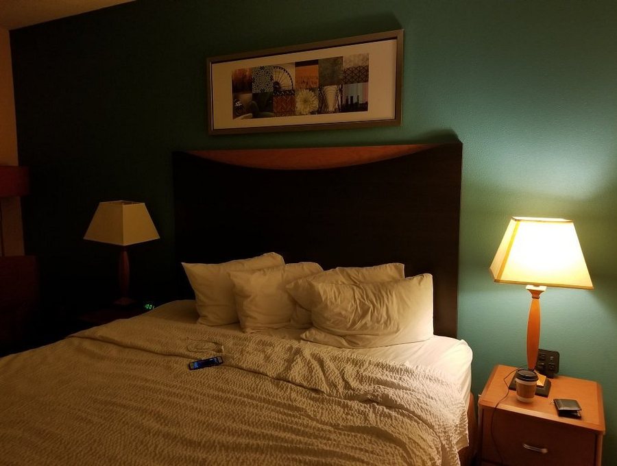 Fairfield Inn Muncie — Guest room